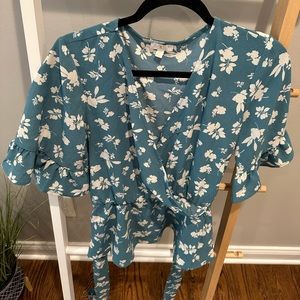 Charming Charlie Super Cute Blouse!